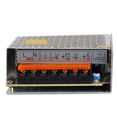 伊萊科雙組輸出開(kāi)關(guān)電源D-30A 機(jī)箱監(jiān)控設(shè)備的電壓轉(zhuǎn)換利器